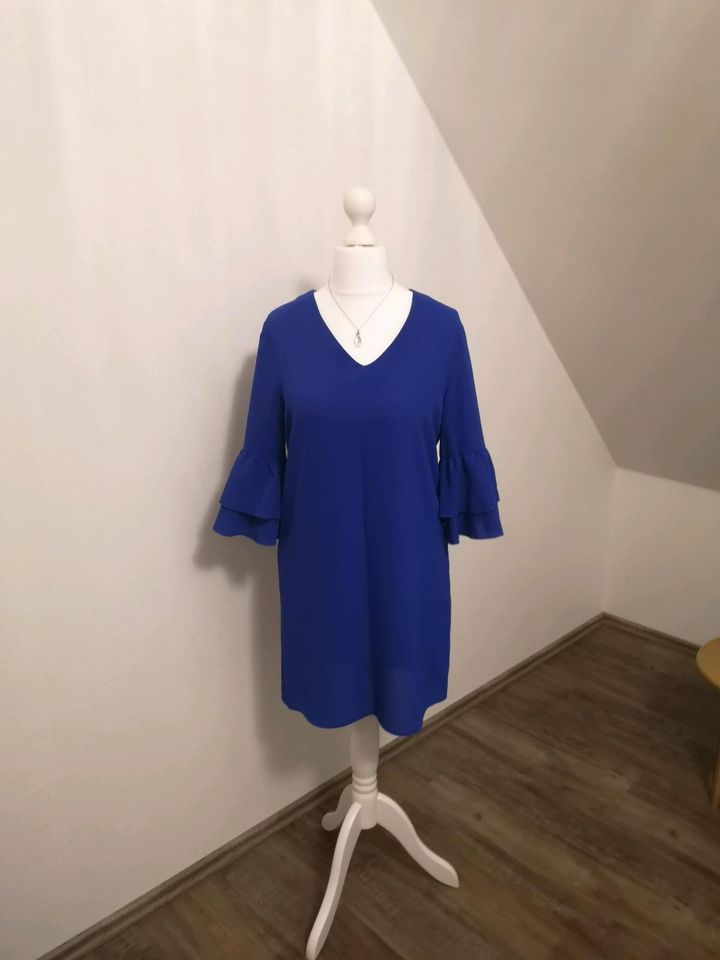 Damenkleid Abendkleid Hängerchen royalblau M 38 wie neu in Friesoythe