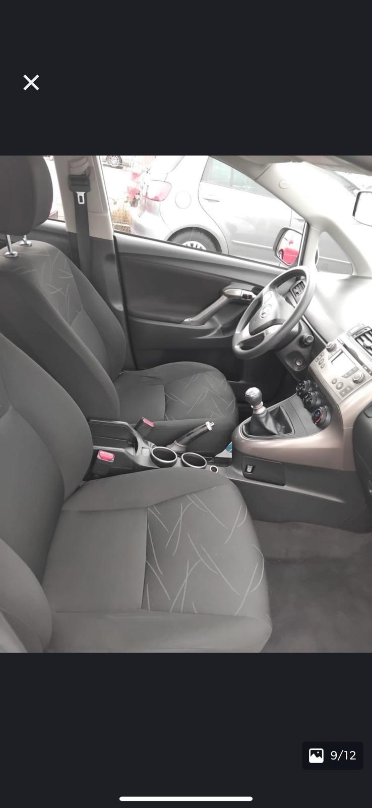 Abbildung des Autos Toyota verso 2009