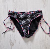 Mädchen Bikini Hose Gr.134/140 Hessen - Rodgau Vorschau