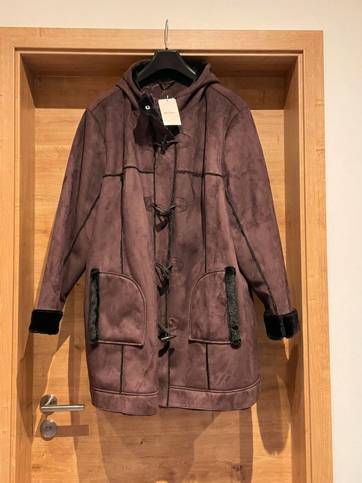 Winterjacke von Ulla Popken Gr. 54/56 flieder Kunstfell neu in Rehau