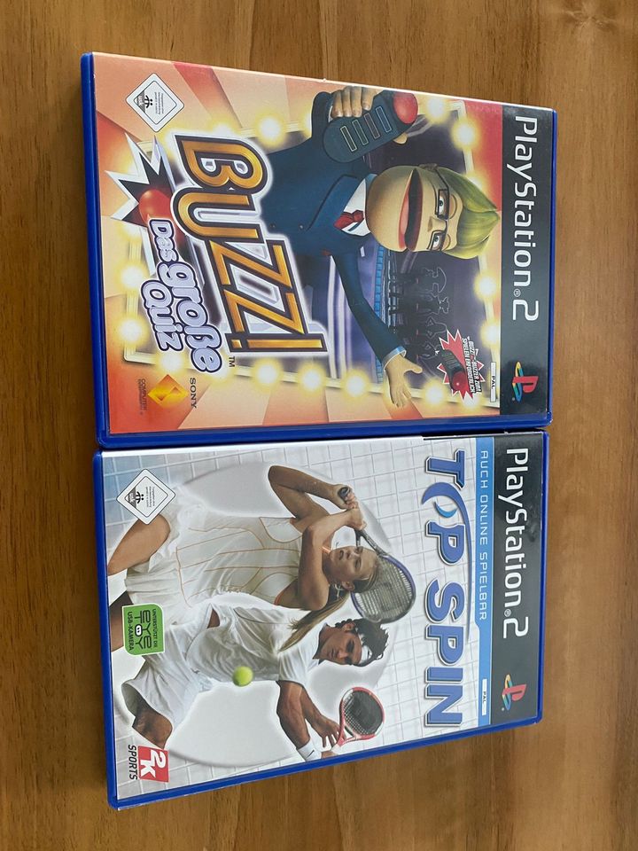 PlayStation 2 Slim + Buzzer + Mikro + Spiele in Illingen