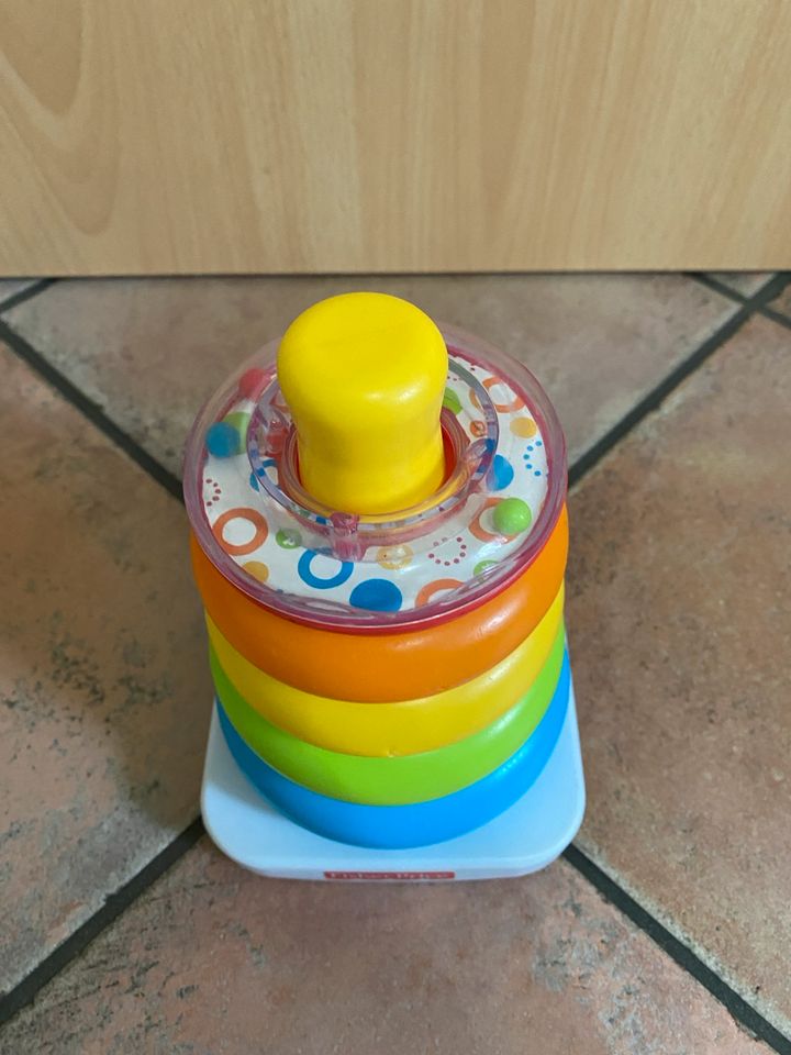 Fisher Price Stapelturm in Niddatal