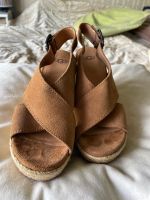 UGG Sandale braun Gr 37 wie NEU Eimsbüttel - Hamburg Eimsbüttel (Stadtteil) Vorschau