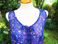 Gina Top Chiffon Bluse blau Blümchen Volant 42-40 Ernstings Hessen - Maintal Vorschau