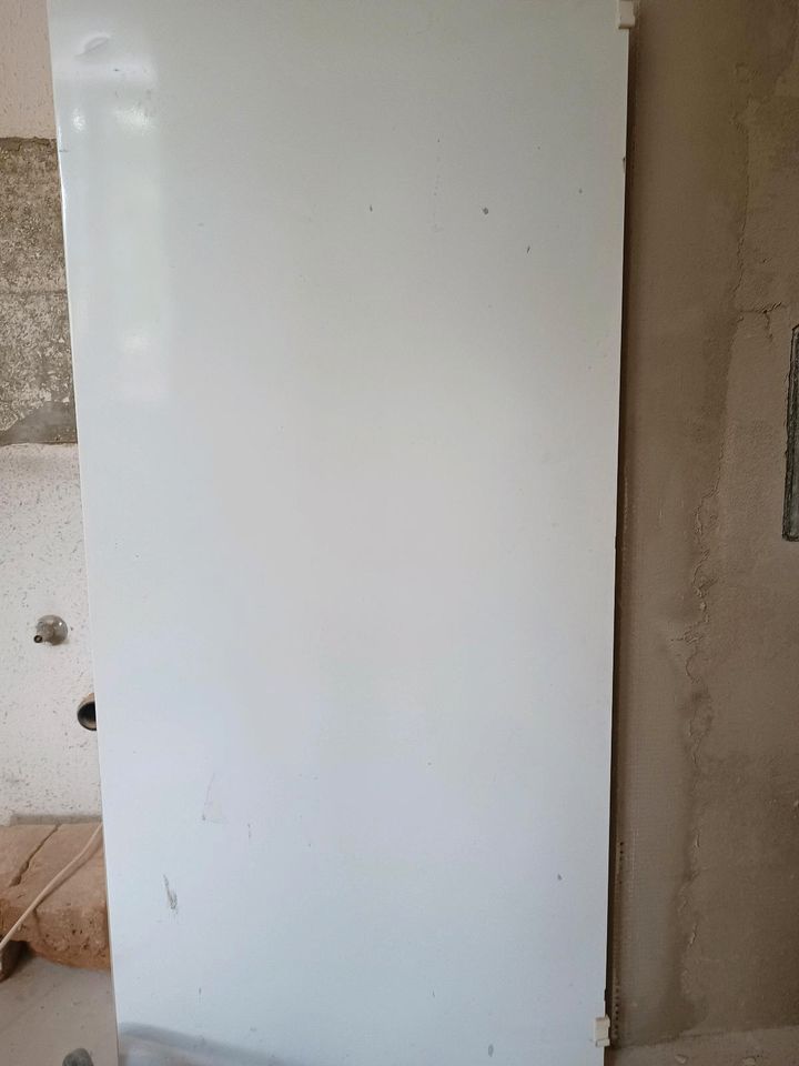 Kühlschrank mit Gefrierschrank in Mallersdorf-Pfaffenberg