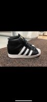 Adidas Sneaker, Gr. 41 1/3 (40), Neuwertig Mecklenburg-Vorpommern - Poseritz Vorschau