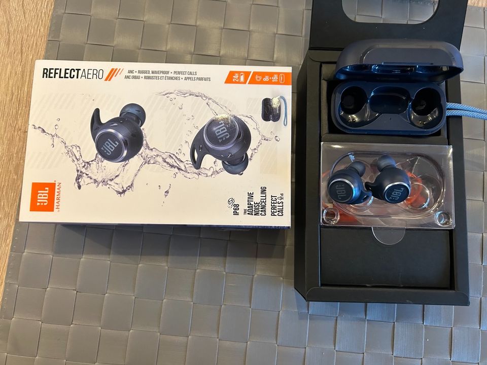 JBL Reflect Aero In-Ear Kopfhörer - blau in Kreis Pinneberg - Halstenbek |  Lautsprecher & Kopfhörer gebraucht kaufen | eBay Kleinanzeigen ist jetzt  Kleinanzeigen