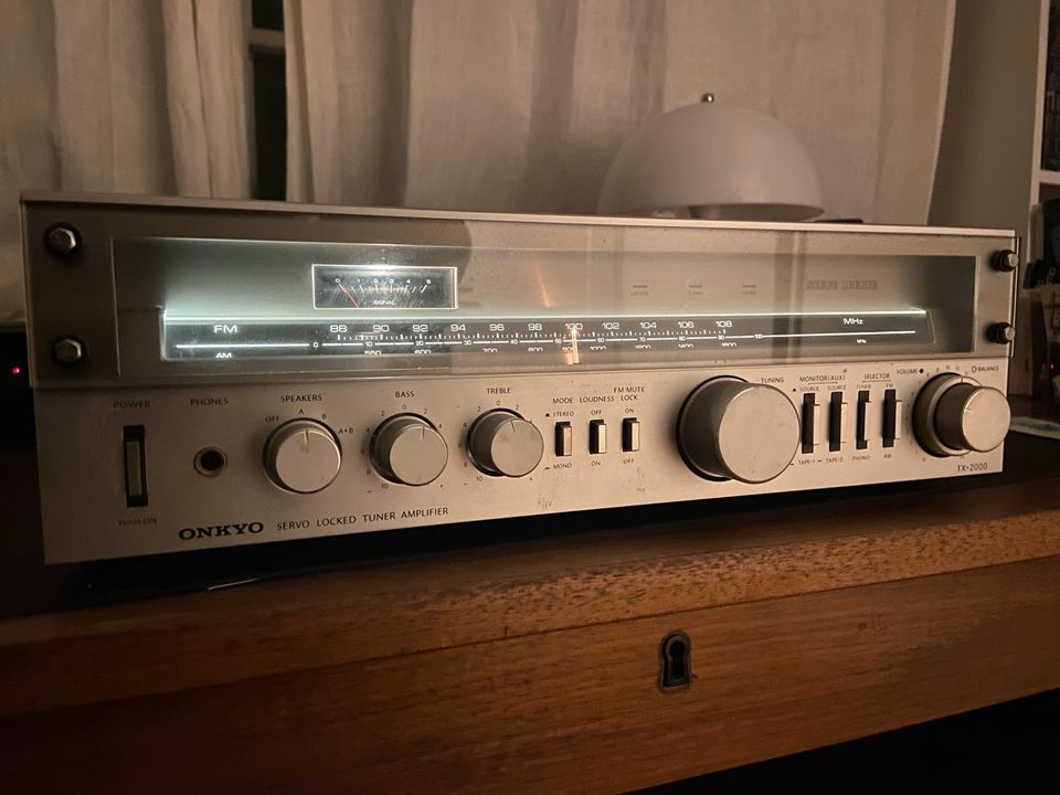 Vintage Hi-Fi Receiver Onkyo TX-2000 in Köln