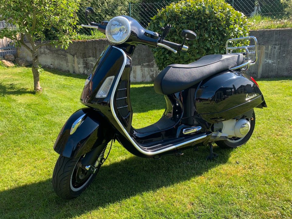 Piaggio VESPA GTS 250 i.e. in Bayern - Eichendorf | Motorroller & Scooter  gebraucht | eBay Kleinanzeigen ist jetzt Kleinanzeigen