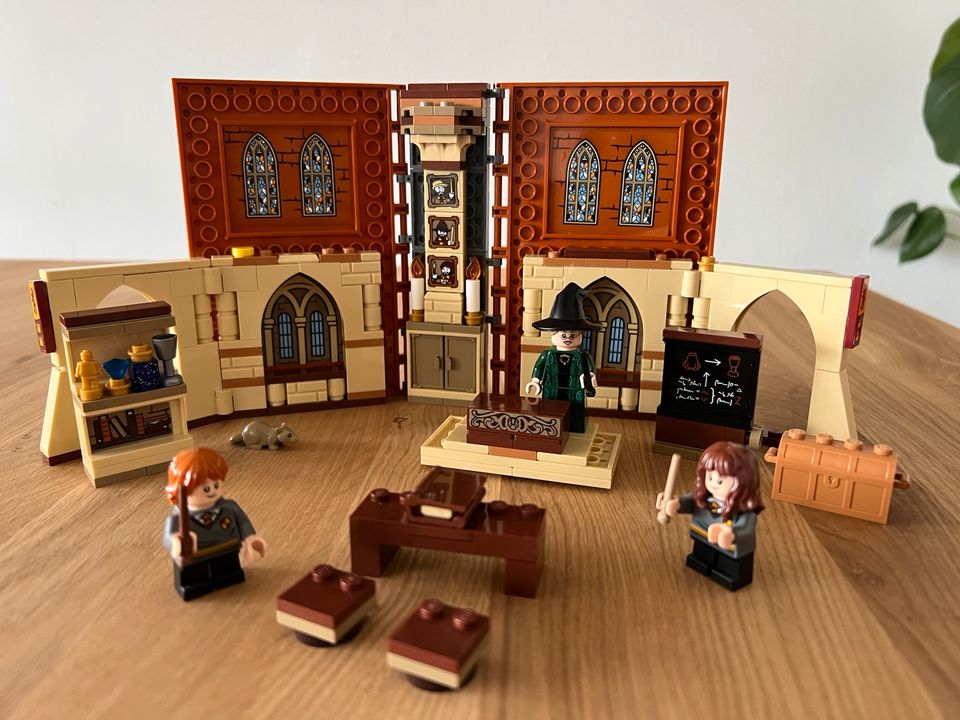 Lego Harry Potter Hogwarts Verwandlungsunterricht (Buchform) in Hüttlingen