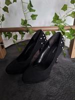 Damen Schuhe Pumps High Heels mit Nieten schwarz weiß Gr. 39 Bayern - Bayreuth Vorschau