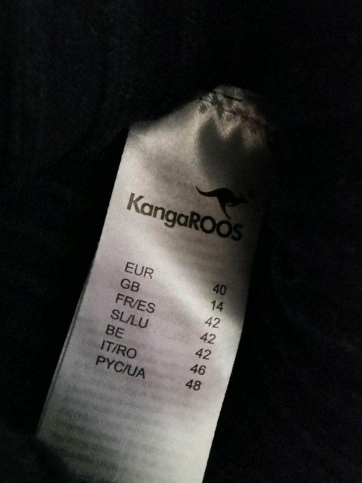 Kangaroos Kleid Langarmkleid Größe 40 in Gründau