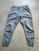 Nike Jogginghose Grau XL Nordrhein-Westfalen - Menden Vorschau