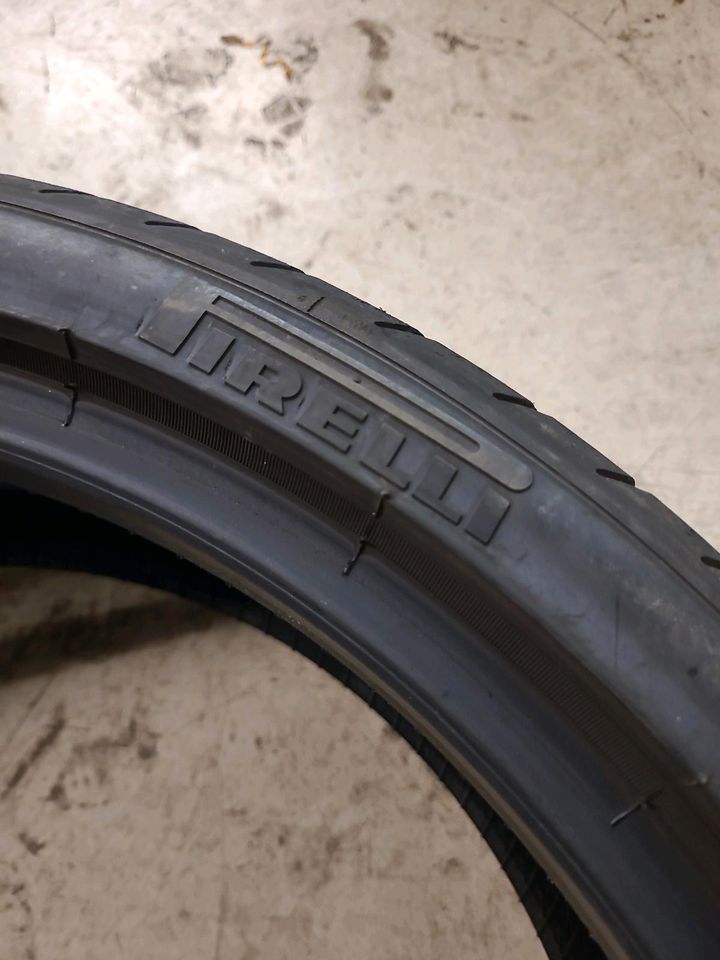 Pirelli P Zero - 2x 235/35 ZR20 88Y Sommerreifen in Böblingen