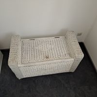 Große Rattan Truhe weiß  L:91 B:46 H:53 cm Brandenburg - Neuruppin Vorschau