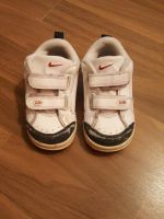 Nike Sneaker Gr. 22 Schuhe Sachsen-Anhalt - Pouch (Muldestausee) Vorschau