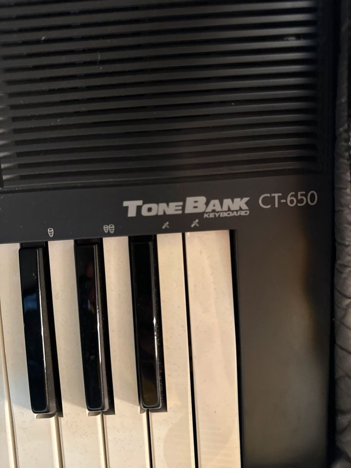 Keyboard Tone Bank CT-650 in Köln