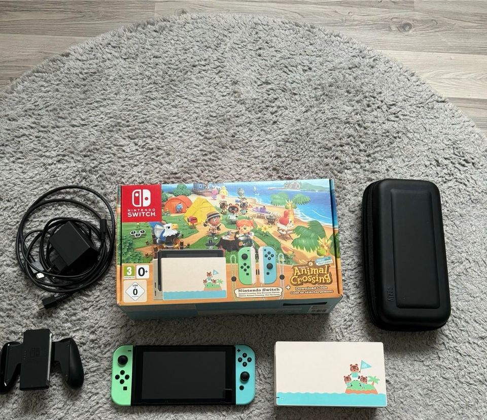 Nintendo Switch Animal Crossing Edition in Oberhausen