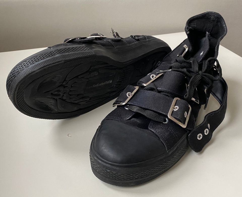 CANVAS Gothic Unisex Club Stoffschuh mit 3 Schnallen Totenkopf in Essen