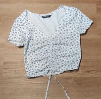 Shein Croptop weiss mit Blumen Gr. XS Nordrhein-Westfalen - Elsdorf Vorschau