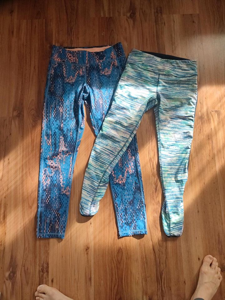 2 Yoga Leggins Sport Pants Fitness Gr S in Tettnang