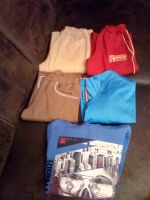 Klamottenpaket Hosen Freizeithose Pullover Hoodie 5tlg C&A Gr:134 Nordrhein-Westfalen - Marsberg Vorschau