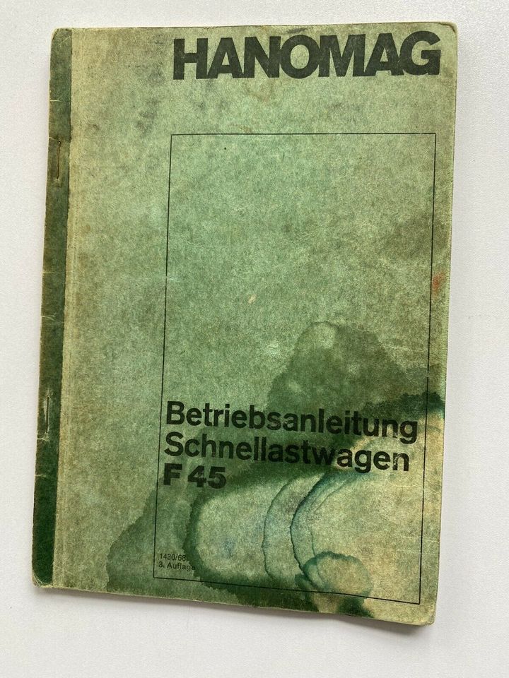 Sehr alte Auto Bücher - Unimog - Fahrschule in Berlin
