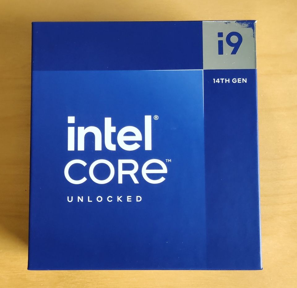 Intel i9 Boxed Verpackung in Velden