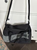 Reebok Sporttasche schwarz/ grau Nordrhein-Westfalen - Langenfeld Vorschau