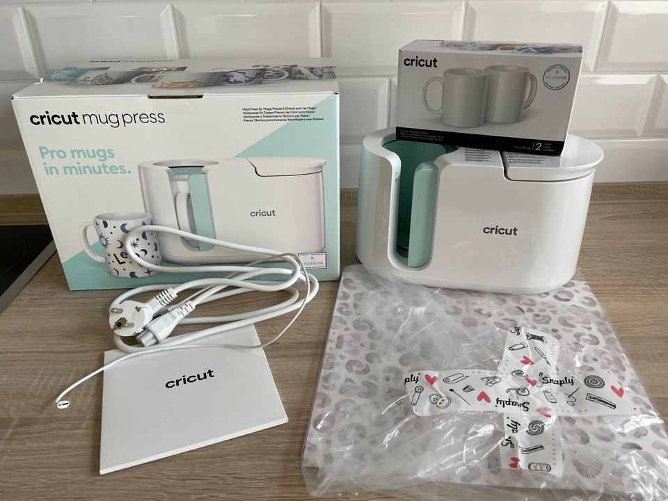 Cricut Mugpress + 2 Rohlinge und 1 Folie in Sittensen