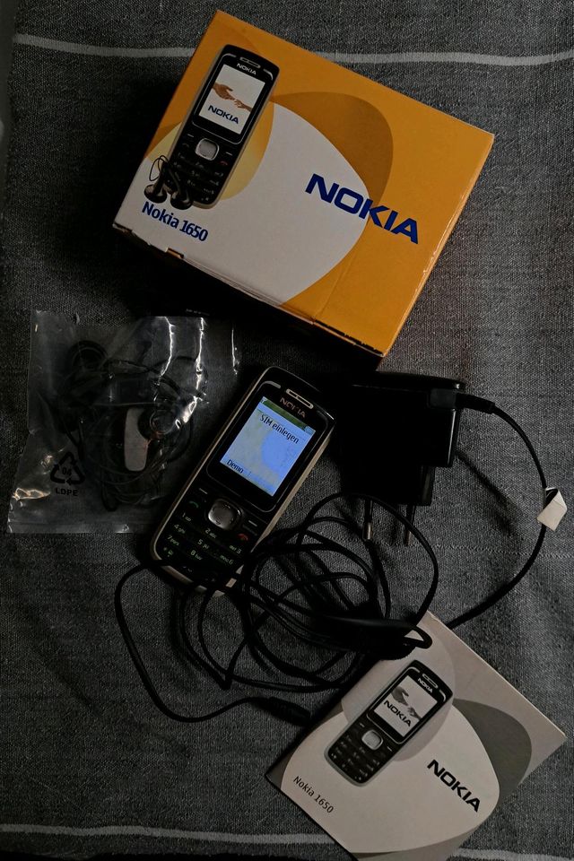 Handy Nokia 1650 in Dresden