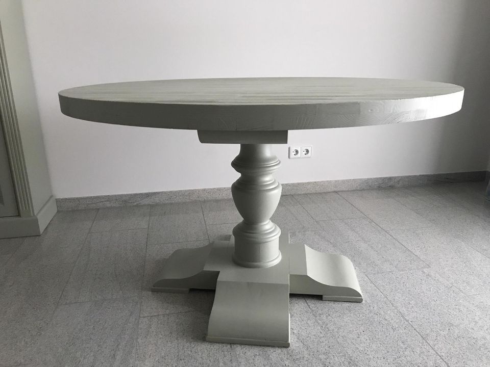 Angebot! Runder Tisch grau/grün lackiert massiv in Rheinstetten