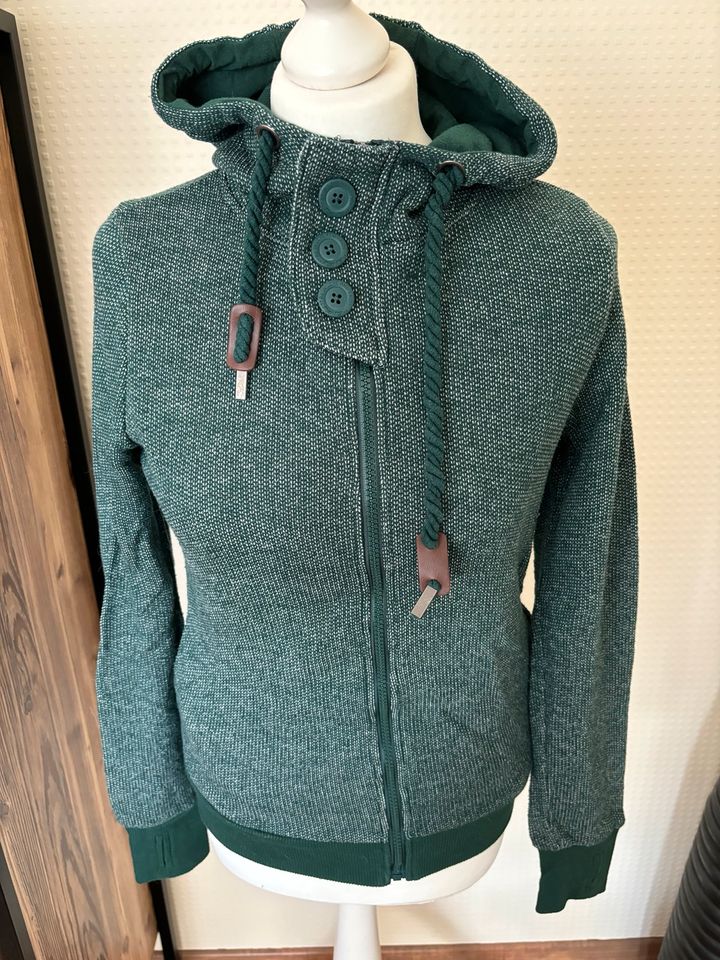 Ausgefallener Hoodie von Fresh Made - Gr. S - oliv wie neu in Münzenberg