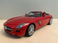 MERCEDES-BENZ SLS AMG ROADSTER • 2011  Minichamps  1:18 Bayern - Regensburg Vorschau