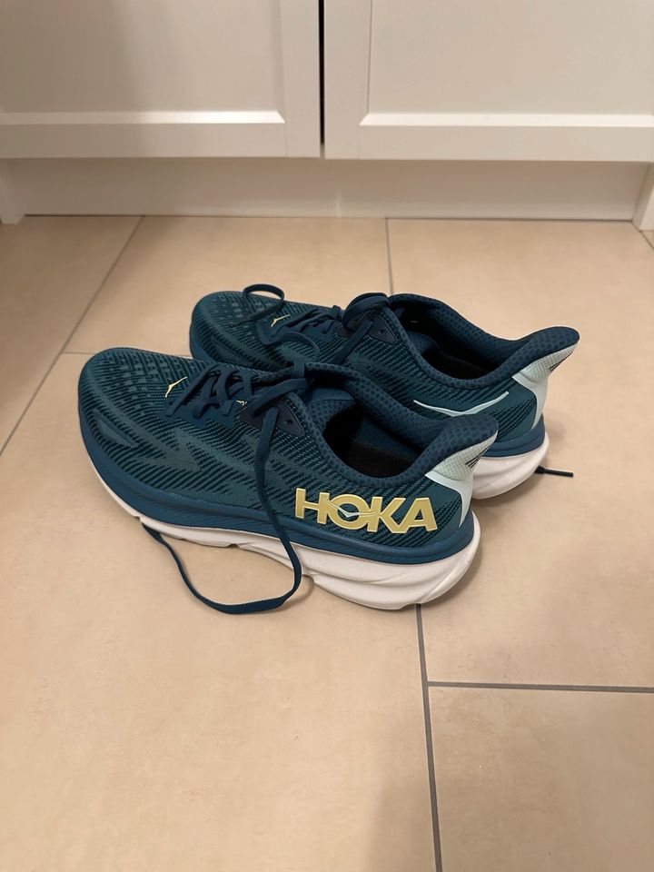 Hoka Clifton 9 Größe 43 1/3 in Bonn