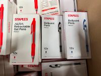 815 Stk Staples Kugelschreiber Stifte Medium rot blau schwarz, Großhandel Restposten kaufen Thüringen - Tanna Vorschau