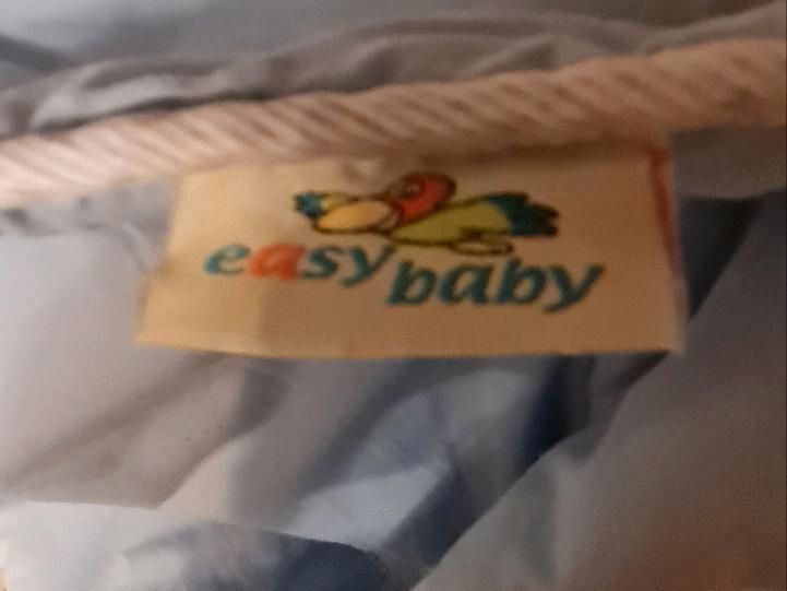 Easy Baby Krabbel- Spieldecke 135×135 cm zu Verschenken in Erdweg