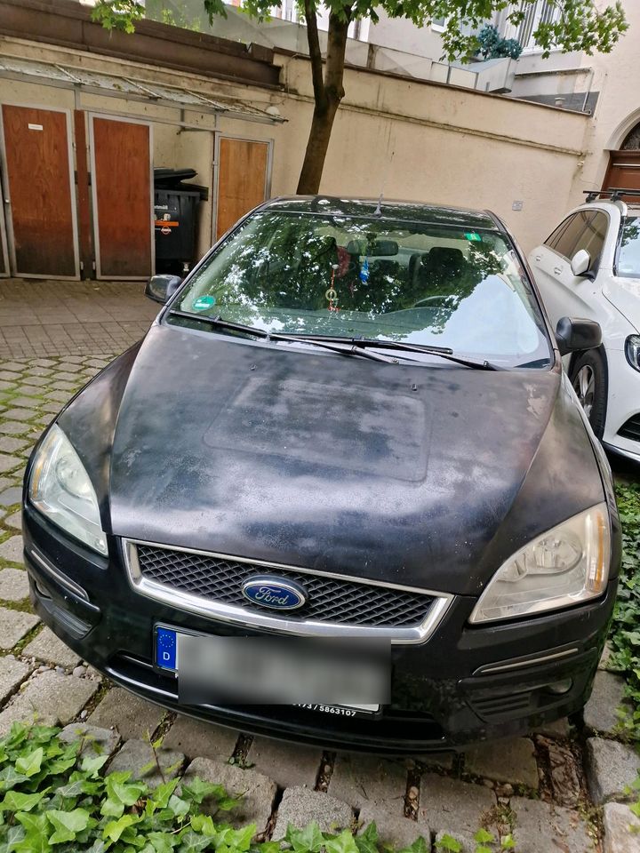 Ford Focus Ghia 1.8 Benzin+ LPG in München