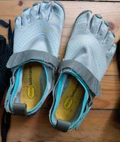 1 Paar Fivefingers Vibram W37 V-Aqua wie NEU Berlin - Köpenick Vorschau