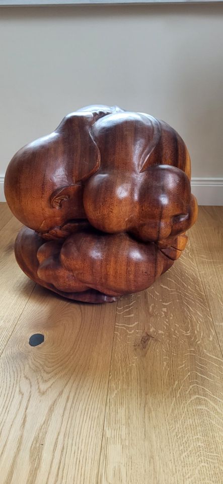 Holzfigur „Yogi-Man“, „Orang Malu“, aus Indonesien, 40 cm in Frankfurt am Main