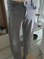 H&M Jeans grau Gr. 40 Nordrhein-Westfalen - Verl Vorschau