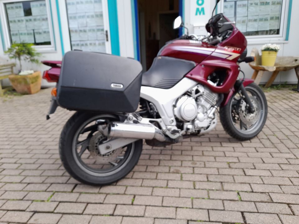 Yamaha TDM 850 mit Koffer Lieferung möglich in Nieheim