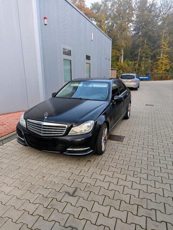 Mercedes C-Klasse 2012 | 156.000 km | TÜV bis 2026 | Sitzheizung in Leer (Ostfriesland)