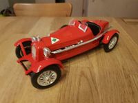 Modellautos 1:18: Alfa Romeo, Bugatti, AC Cobra, Lotus, Maserati Bayern - Mellrichstadt Vorschau