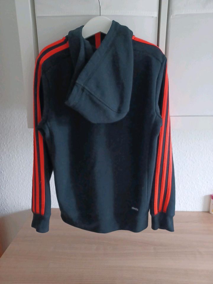 ADIDAS Sweatjacke schwarz orange 9/10 Jahre Gr.140 in Nordhorn