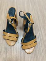 Sandalen gelb Berlin - Neukölln Vorschau