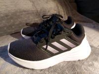 Adidas,  Sneaker,  schwarz, Größe 37⅓ Leipzig - Altlindenau Vorschau