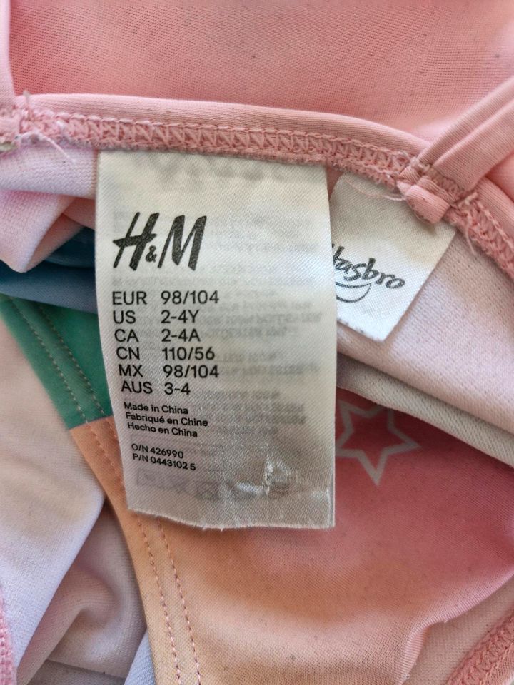 H&M Badeanzug 98/104 in Tornesch