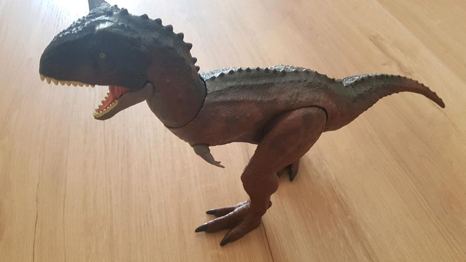 Tyrannosaurus Rex Spielzeug Figur in Jengen