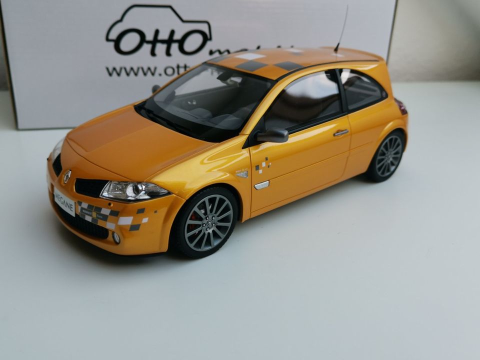 Otto-Models Renault Megane 2 RS F1 Team OT914 1:18 Ottomobile in Moers